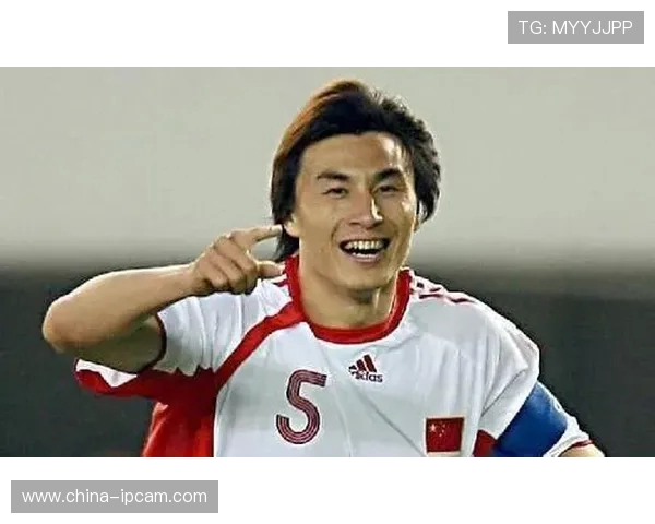 李玮锋：从足坛明星到教练之路的转变与挑战